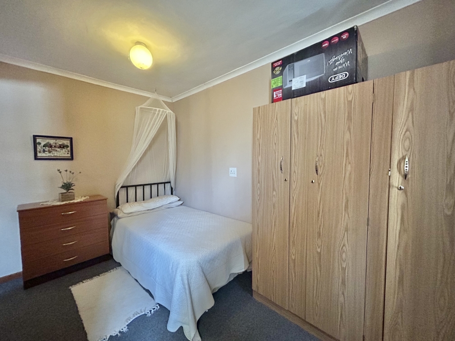 6 Bedroom Property for Sale in Ferreira Town Eastern Cape